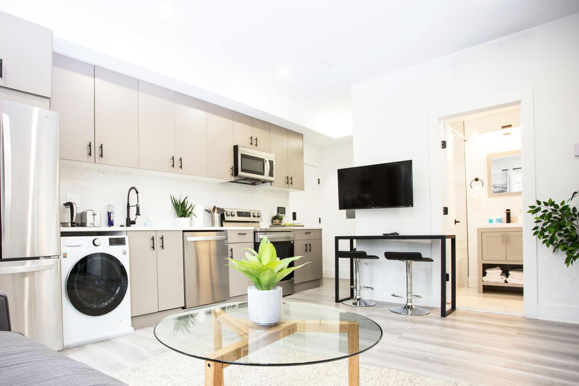 Charming Capitol Hill With Stunning Views! Washington