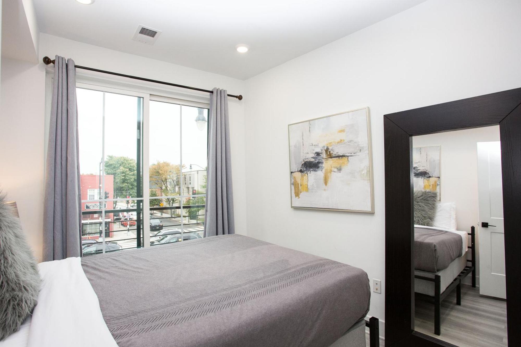 Charming Capitol Hill With Stunning Views! * Washington